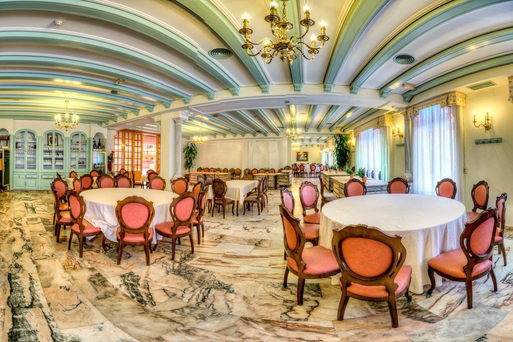 Hotel Sandra 알칼라데과다이라 외부 사진