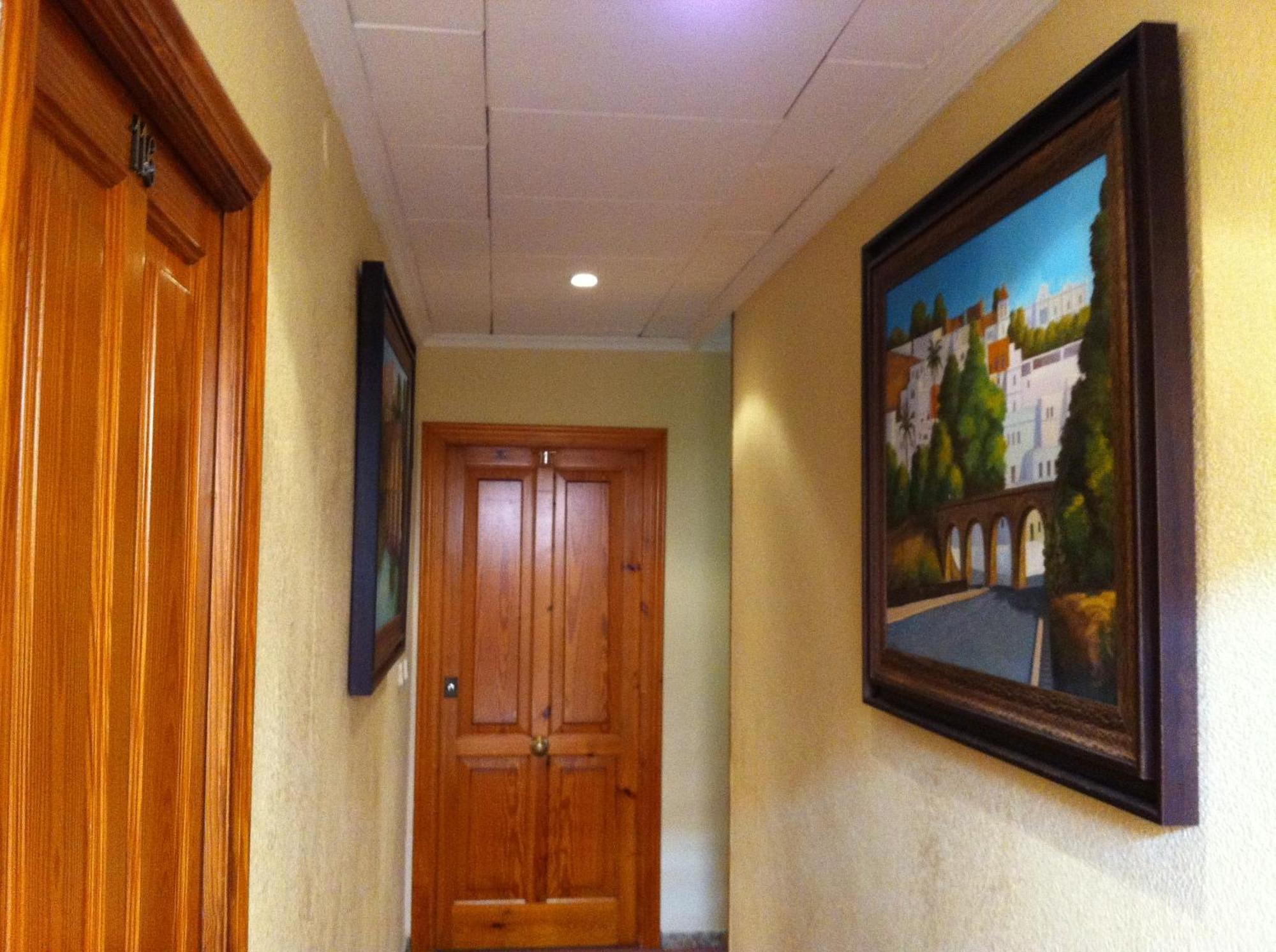 Hotel Sandra 알칼라데과다이라 외부 사진