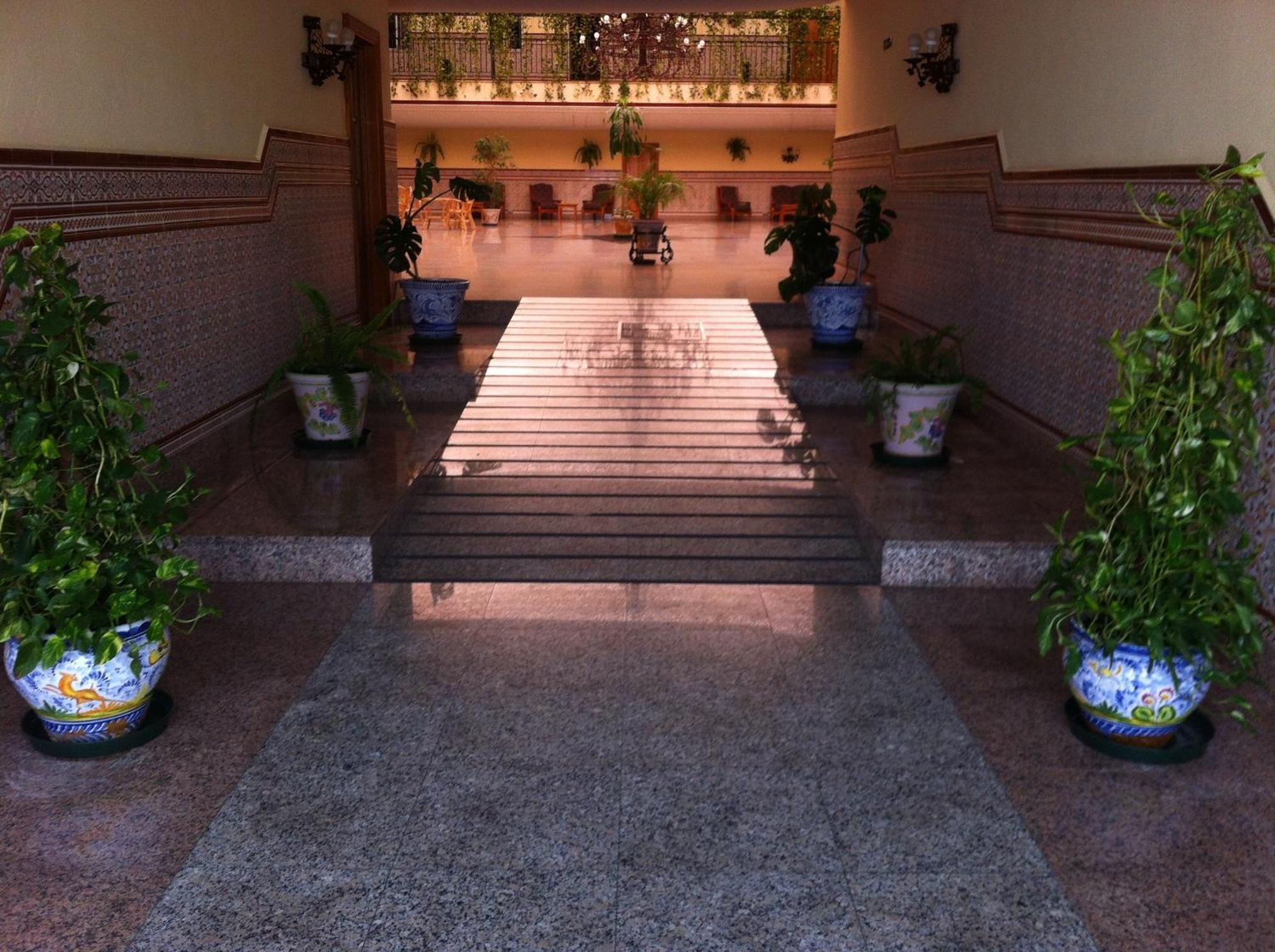 Hotel Sandra 알칼라데과다이라 외부 사진