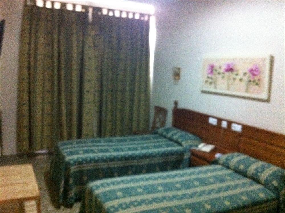 Hotel Sandra 알칼라데과다이라 외부 사진