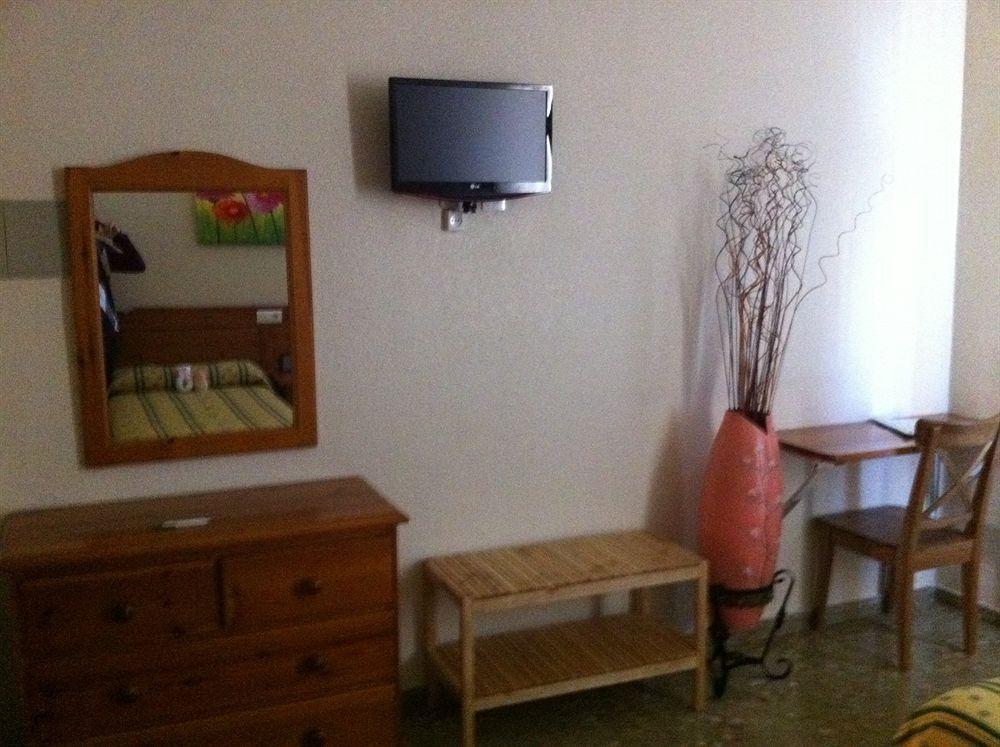 Hotel Sandra 알칼라데과다이라 외부 사진