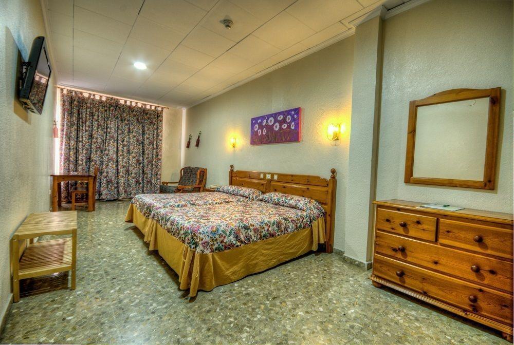 Hotel Sandra 알칼라데과다이라 외부 사진
