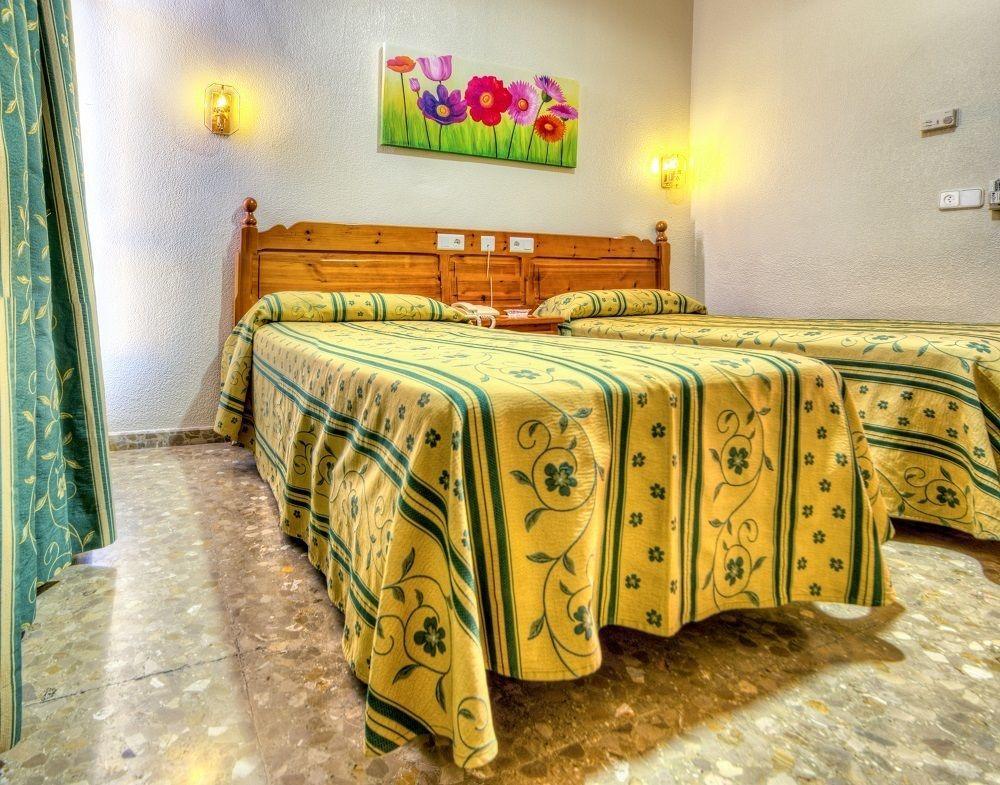 Hotel Sandra 알칼라데과다이라 외부 사진